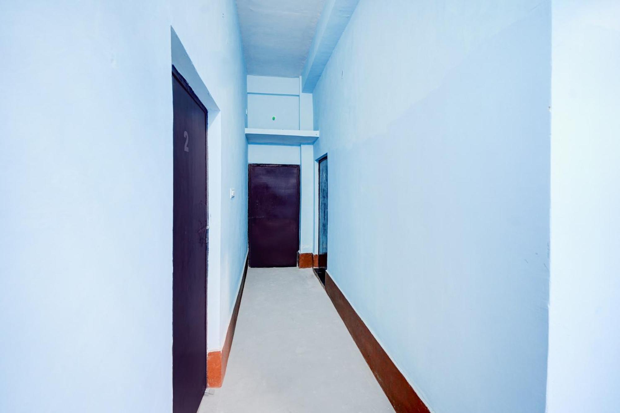 Spot On Celebration Hotel Kanpur Exterior photo